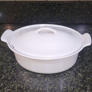 Vintage and Rare Le Creuset #22 Casserole Enameled Cast Iron White 8” Lid